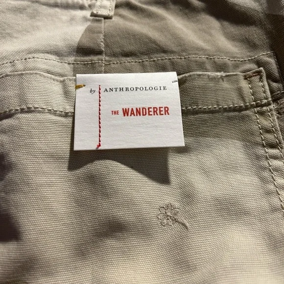 New with tags Anthropologie
Style - The Wanderer Size 30
Distressed pants
Camo - Picture 6 of 14